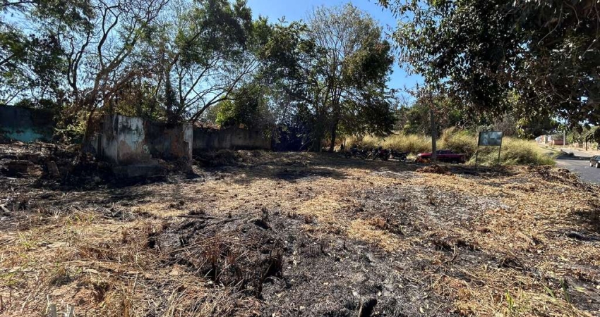 Lote a venda  Área / Terreno à Venda, 905 por R$ 453.000 no setor Vila Maria IN25568