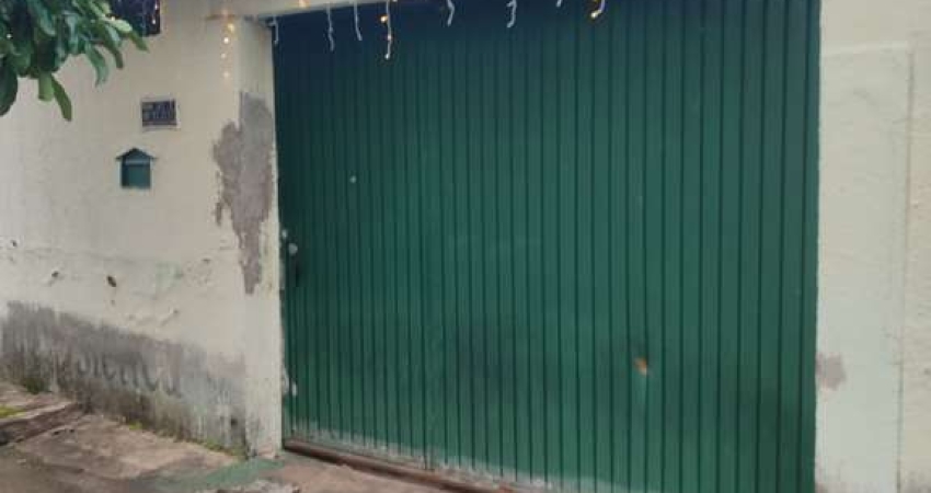 Casa de Rua Casa de Rua com 2 Quarto(s) e 1 banheiro(s) à Venda, 360 por R$ 250.000 no setor Setor Garavelo IN25657