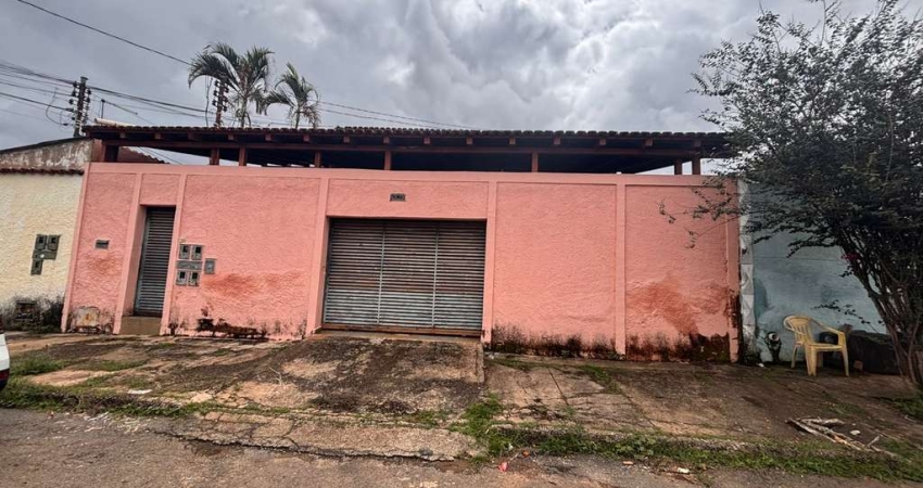 Casa Urias Magalhães Casa de Rua com 3 Quarto(s) e 2 banheiro(s) à Venda, 360 por R$ 550.000 no setor Setor Urias Magalhães AD25804
