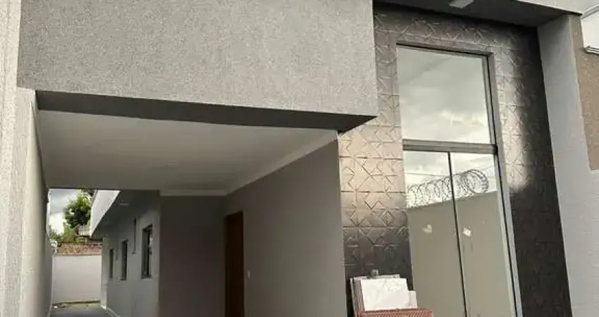 Casa no Vera Cruz Casa de Rua com 3 Quarto(s) e 2 banheiro(s) à Venda, 102 por R$ 390.000 no setor Conjunto Vera Cruz TA26819