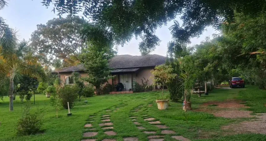 Chácara em Santo Antônio de Goiás - Condomínio Residencial Califórnia Chácara à Venda, 4950 por R$ 1.750.000 AD27095