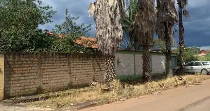 Casa Jardim Buriti Sereno Casa de Rua com 3 Quarto(s) e 2 banheiro(s) à Venda, 150 por R$ 450.000 no setor Jardim Buriti Sereno TA27554