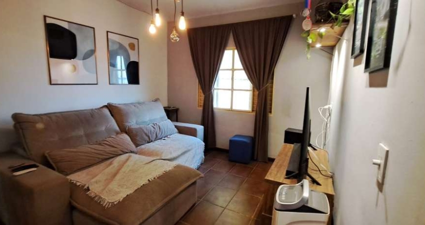 CASA SETOR UNIVERSITARIO Casa de Rua com 4 Quarto(s) e 2 banheiro(s) à Venda, 167 por R$ 550.000 no setor Setor Leste Universitário AD27801