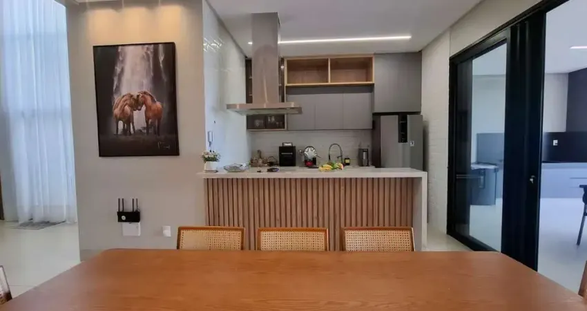 LINDO SOBRADO DE RUA JD. VITÓRIA - GO  Casa de Rua com 3 Quarto(s) e 4 banheiro(s) à Venda, 241 por R$ 1.300.000 no setor Jardins Itália ST28307