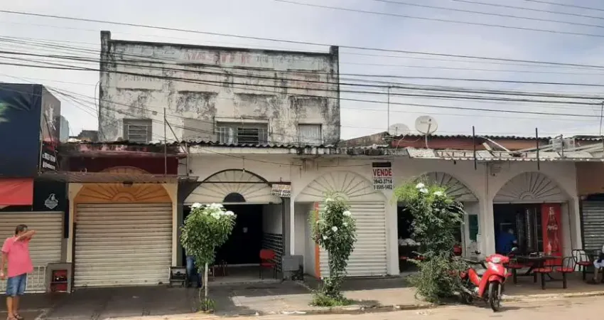 Prédio Comercial 557,80m² ao lado do Super Barão Av. Castelo Branco St. Rodoviário Goiânia - GO Prédio Comercial à Venda, 557.8 por R$ 880.000 no setor Rodoviário AU28383