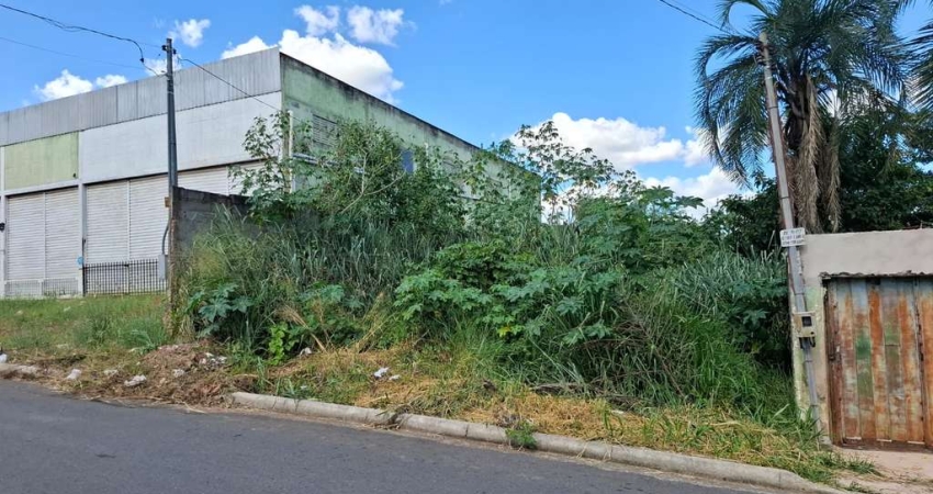 Lote Comercial Área / Terreno à Venda, 360.75 por R$ 285.000 no setor SITIOS SANTA LUZIA AV28390