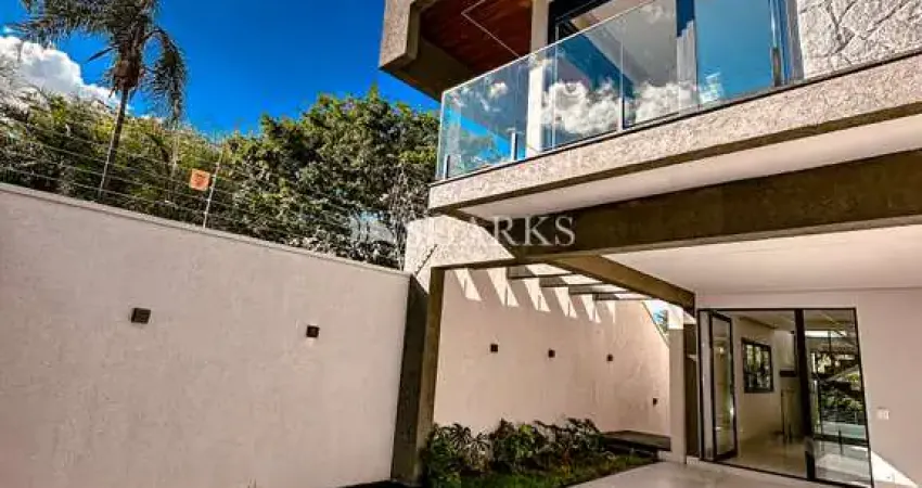 Sobrado Parque Cascavel Casa de Rua com 3 Quarto(s) e 5 banheiro(s) à Venda, 223.68 por R$ 1.600.000 no setor Jardim Atlântico AX29431