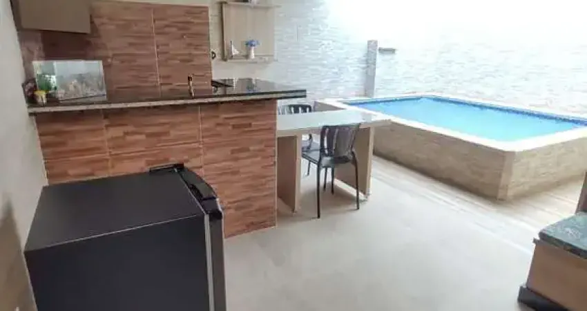 Casa 3 suítes, Energia Solar, área gourmet, piscina aquecida, 4 vagas no Jd. Atlântico  Casa de Rua com 3 Quarto(s) e 4 banheiro(s) à Venda, 175 por R$ 790.000 no setor Jardim Atlântico IN29459