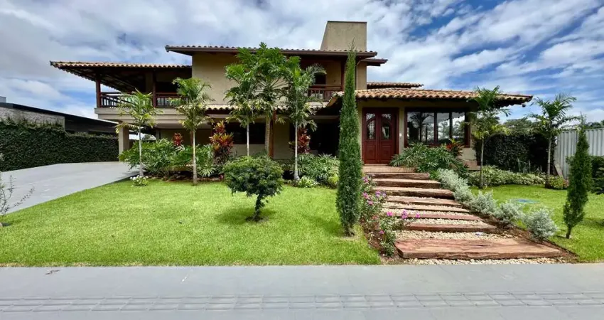 Reserva da Coroa Portal do Sol Green  Casa em Condomínio com 4 Quarto(s) e 6 banheiro(s) à Venda, 430 por R$ 4.800.000 no setor Residencial Goiânia Golfe Clube AV28983