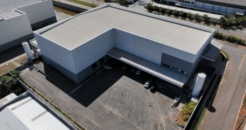 GALPÃO NO CENTRRO COMERCIAL DE SENADOR CANEDO Casa em Condomínio com 1 Quarto(s) e 3 banheiro(s) à Venda, 3661.37 por R$ 13.000.000 no setor POLO INDUSTRIAL NOVA CANAÃ AD18162