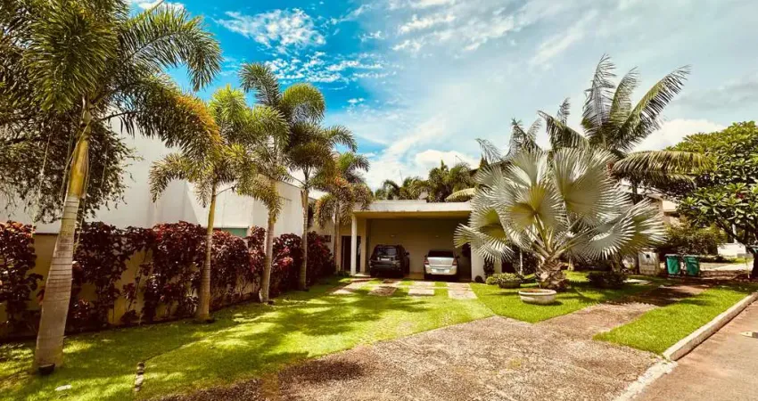 Casa Térrea - 2 Lotes - Portal do Sol 1   Casa em Condomínio com 6 Quarto(s) e 5 banheiro(s) à Venda, 380 por R$ 2.400.000 no setor Loteamento Portal do Sol I AD29076