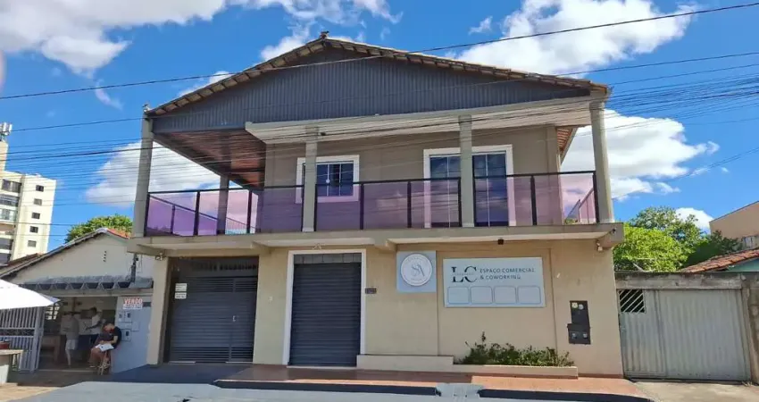SOBRADO - JARDIM DAS ESMERALDAS Casa de Rua com 3 Quarto(s) e 2 banheiro(s) à Venda, 432 por R$ 1.300.000 no setor Jardim das esmeraldas ST29550