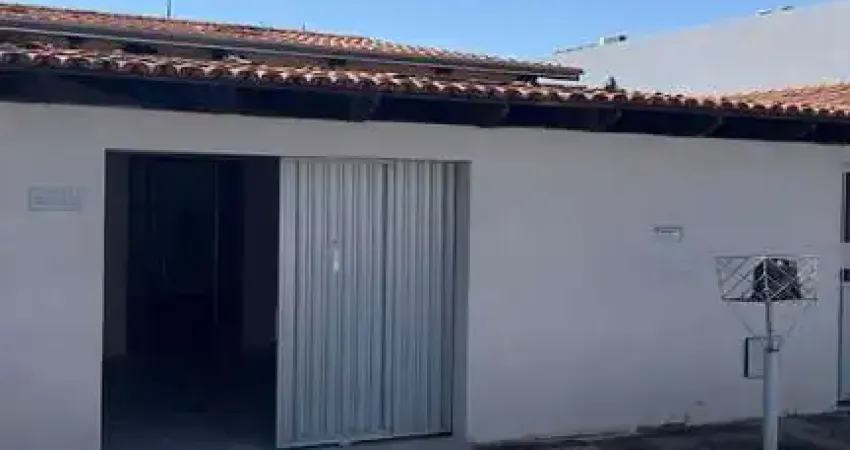 CASA GARAVELO COM BARRACÃO  Casa de Rua com 3 Quarto(s) e 2 banheiro(s) à Venda, 153.5 por R$ 500.000 no setor Setor Garavelo IN30222