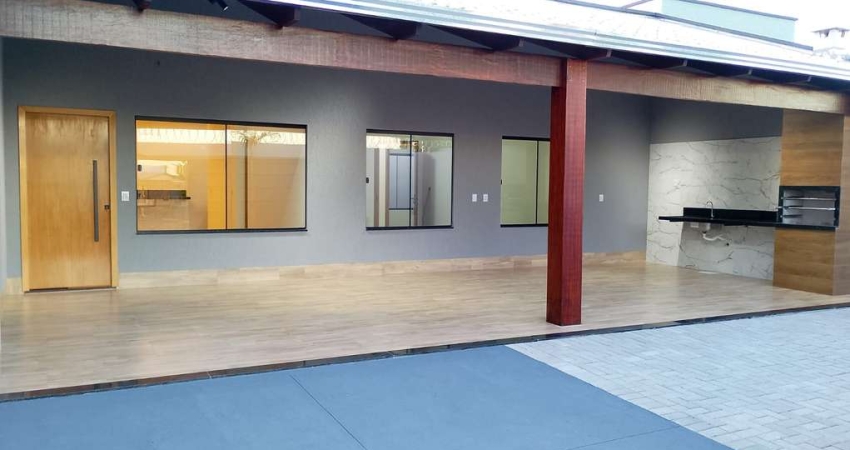 CASA 3 QUARTOS 1 SUÍTE SETOR BRISAS DA MATA Casa de Rua com 3 Quarto(s) e 3 banheiro(s) à Venda, 174 por R$ 630.000 no setor Residencial Recanto do Bosque AD30646