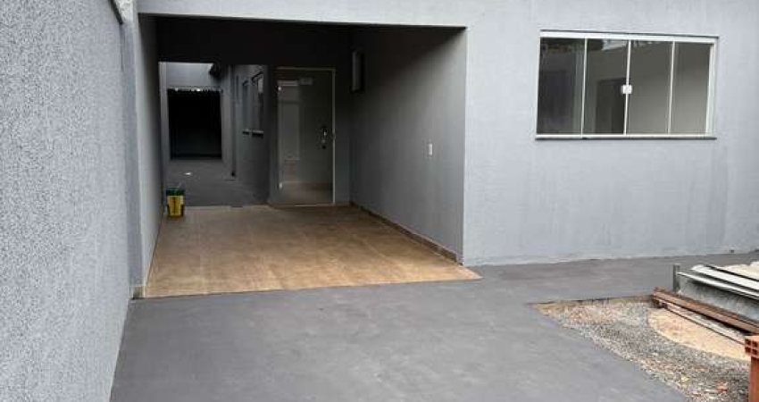 Casa a Venda Casa de Rua com 3 Quarto(s) e 2 banheiro(s) à Venda, 98 por R$ 300.000 no setor Setor Colonial Sul IN30980