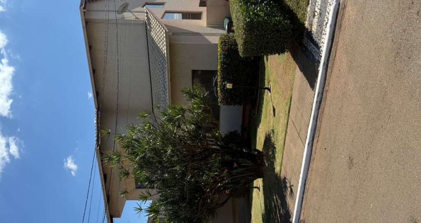 Jardins Madri 29 Casa em Condomínio com 4 Quarto(s) e 5 banheiro(s) à Venda, 279.41 por R$ 1.900.000 no setor Jardins Madri  VN30936