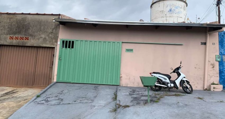 Casa à Venda no Conjunto Vera Cruz – Ótima Localização em Aparecida de Goiânia Casa de Rua com 1 Quarto(s) e 1 banheiro(s) à Venda, 76 por R$ 190.000 no setor Cidade Vera Cruz IN30465