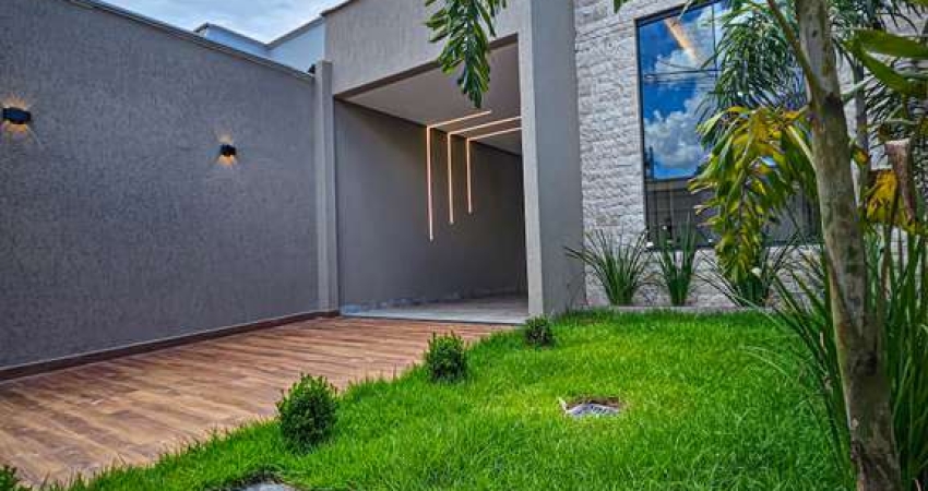 Casa próximo ao Passeio das Aguas   Casa de Rua com 3 Quarto(s) e 2 banheiro(s) à Venda, 133 por R$ 510.000 no setor Residencial Guarema AD31084
