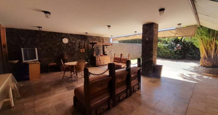 Casa Setor Sul Casa de Rua com 4 Quarto(s) e 2 banheiro(s) à Venda, 303 por R$ 1.600.000 no setor Setor Sul VN30239