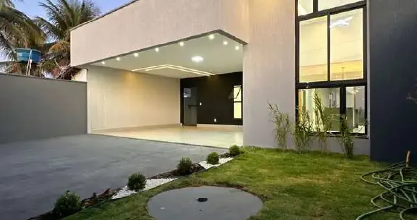 Casa terra no Garavelo  Casa de Rua com 3 Quarto(s) e 1 banheiro(s) à Venda, 165 por R$ 790.000 no setor Setor Garavelo TA31372