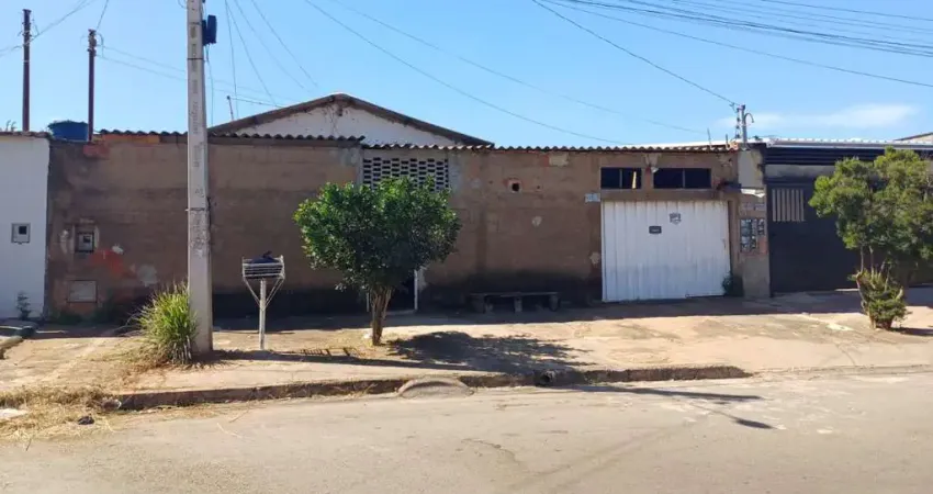 Casa à venda no Jardim Mont Serrat, Aparecida de Goiânia GO Casa de Rua com 4 Quarto(s) e 2 banheiro(s) à Venda, 176.64 por R$ 225.000 no setor Jardim Mont Serrat ST31469