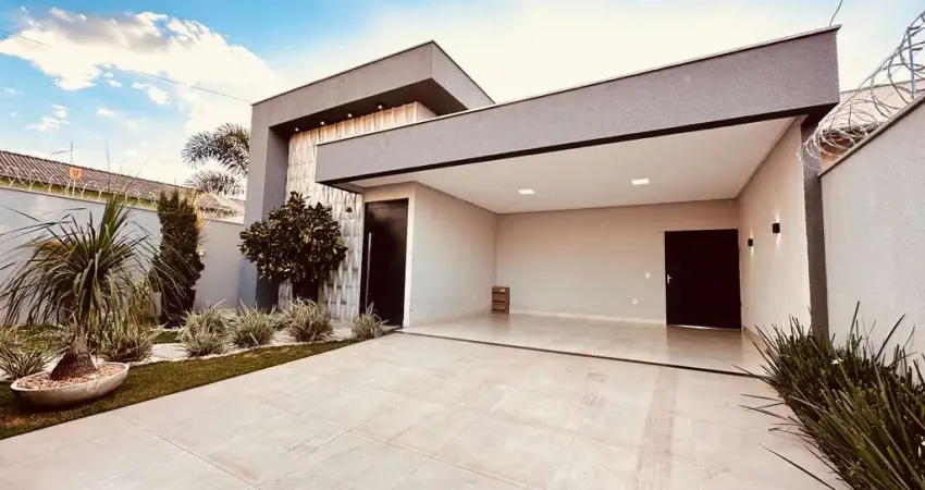 Casa Senador Canedo Casa de Rua com 3 Quarto(s) e 3 banheiro(s) à Venda, 200 por R$ 900.000 no setor São Francisco I VT31481