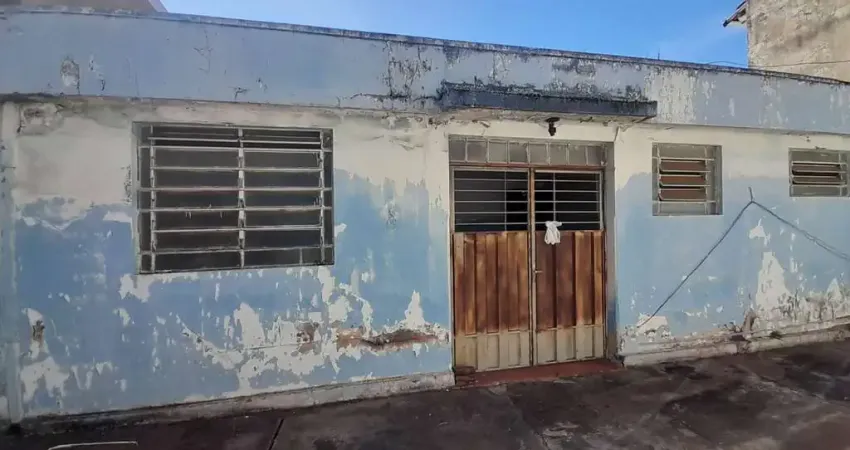 Casa Setor Sul 2 Casa de Rua com 3 Quarto(s) e 4 banheiro(s) à Venda, 162 por R$ 1.000.000 no setor Setor Sul VN31148