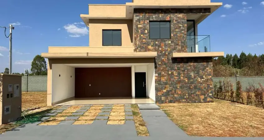 Sobrado de alto padrão 3 quartos com suíte master e piscina – terras alpha 2 senador canedo casa em condomínio com 3 quarto(s) e 3 banheiro(s) à venda, 197.39 por r$ 1.500.000 no setor terras alpha re