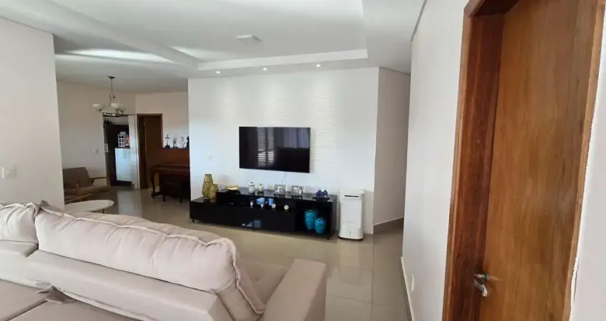 Casa térrea esquina  jardins lisboa casa em condomínio com 3 quarto(s) e 3 banheiro(s) à venda, 240.84 por r$ 2.150.000 no setor jardins lisboa ad33979