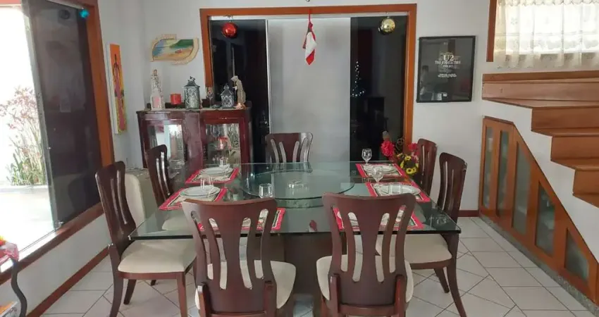 Sobrado 4 qts/2 sts, 4 vagas, av t-15, setor nova suiça, goiânia/go casa de rua com 4 quarto(s) e 3 banheiro(s) à venda, 228.81 por r$ 1.400.000 no setor nova suíça vn34619