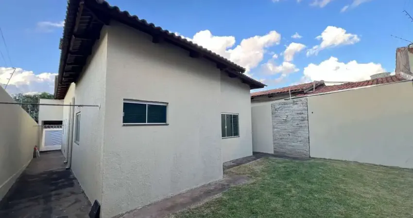 Casa 3 quartos rica em armários casa de rua com 3 quarto(s) e 3 banheiro(s) à venda, 135 por r$ 630.000 no setor jardim dos buritis au34974