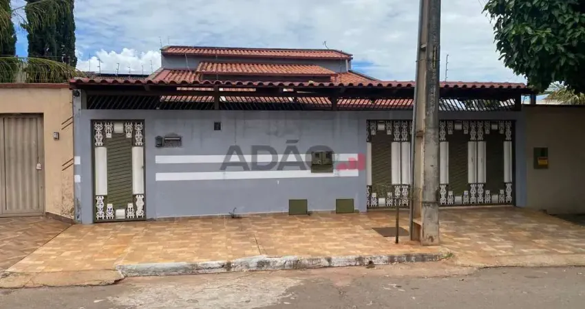 CASA RESIDENCIAL BARRAVENTO Casa de Rua com 4 Quarto(s) e 2 banheiro(s) à Venda, 198.00 por R$ 800000.00 no setor Residencial Barravento AD35876