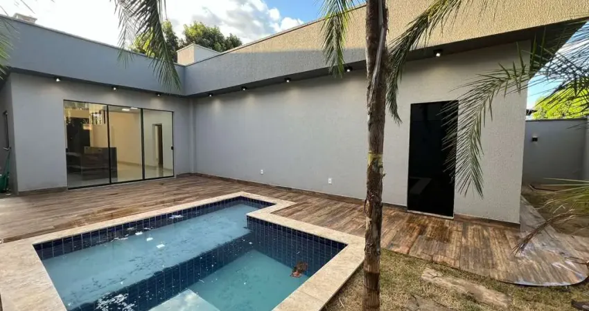 CASA TÉRREA DE RUA SENADOR CANEDO Casa de Rua com 3 Quarto(s) e 4 banheiro(s) à Venda, 168.41 por R$ 910000.00 no setor Bairro Alvorada TR30274