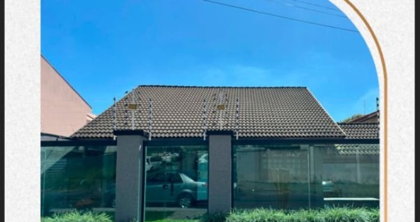 Linda Casa no bairro Xaxim