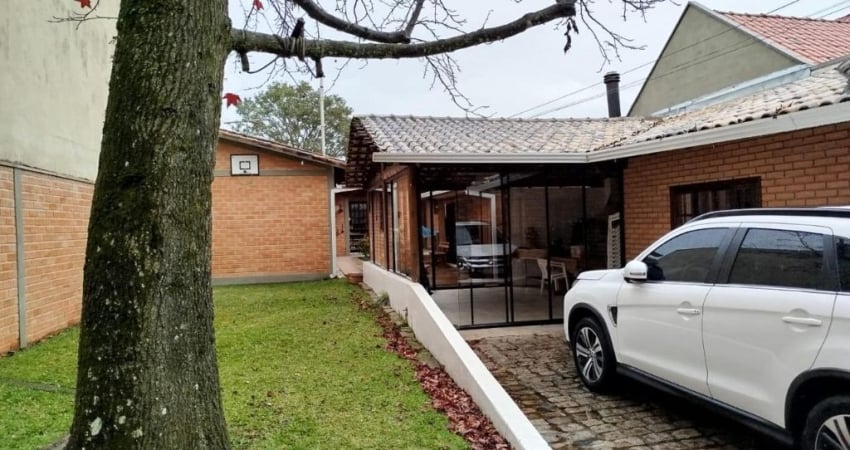Casa com 2 quartos à venda na Rua Inácio Martins, 162, Xaxim, Curitiba