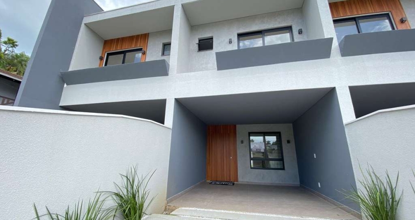 Casa com 3 quartos à venda na Rua Guaporé, São Marcos, Joinville