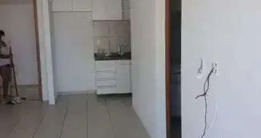 Apartamento com 2 dormitórios à venda, 59 m² por R$ 309.750,00 - Centro - Lauro de Freitas/BA