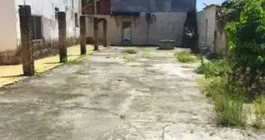 Casa com 5 dormitórios para alugar, 280 m² por R$ 4.000,00/mês - São Cristóvão - Salvador/BA
