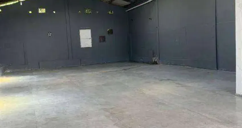 Barracão / Galpão / Depósito com 1 sala para alugar na Rua Oswaldo Hugo do Sacramento, 255, IAPI, Salvador