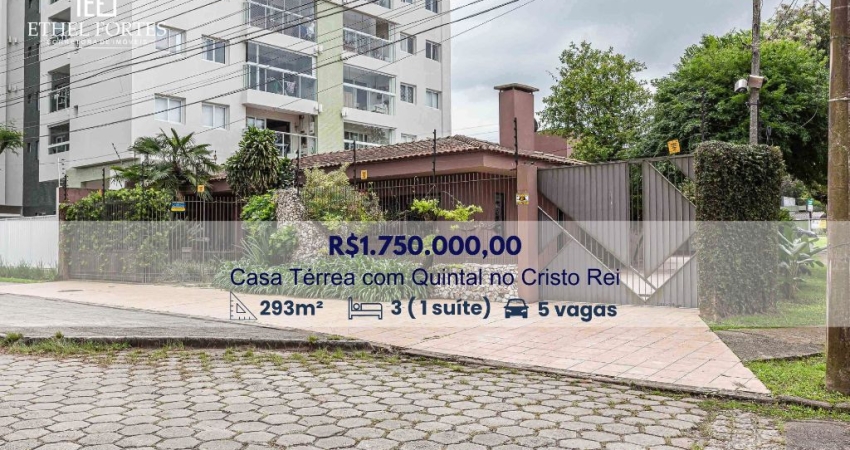 Casa Térrea com Quintal Amplo de 293m² à Venda no Cristo Rei