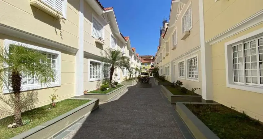 Sobrado condomínio fechado com 3 dormitórios à venda, 125 m²