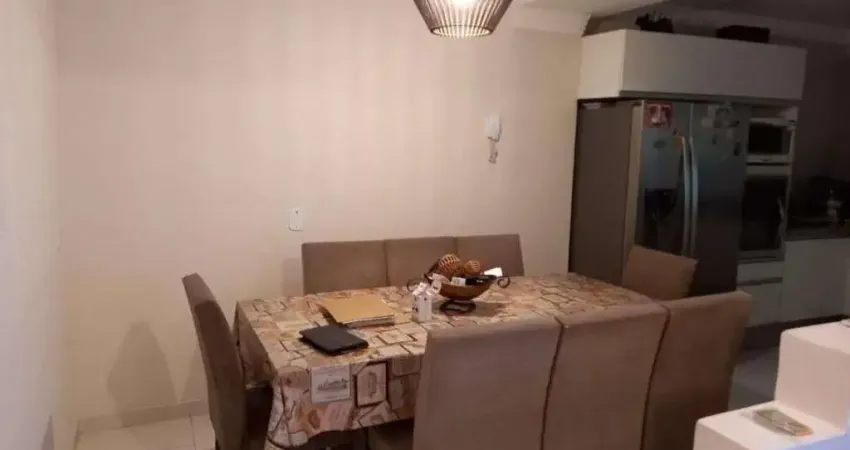 Vendo sobrado ,3 dormitórios sendo 1 suíte -em condomínio - 120 m² - residencial green village - cocaia