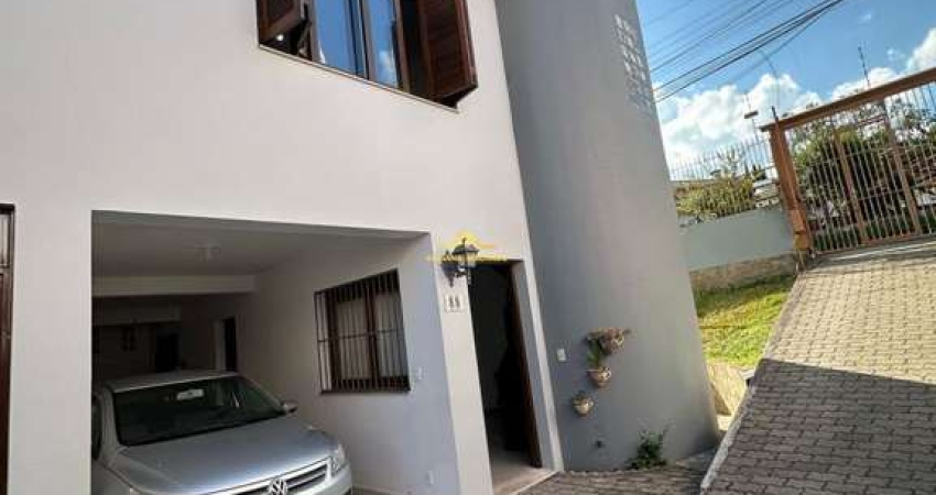 SOBRADO  À VENDA COM 3 DORMITÓRIOS NO BAIRRO INTERLAGOS
