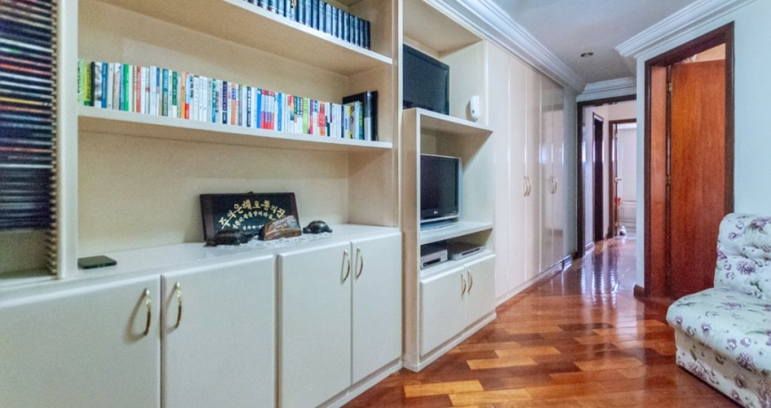 Lindo apartamento a venda com 250 m², 4 Suítes e 4 Vagas. Aclimação
