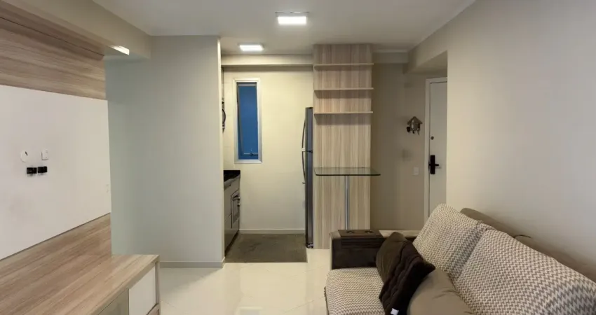 Apartamento no centro reformado mobiliado com vaga de garagem 1ª locação