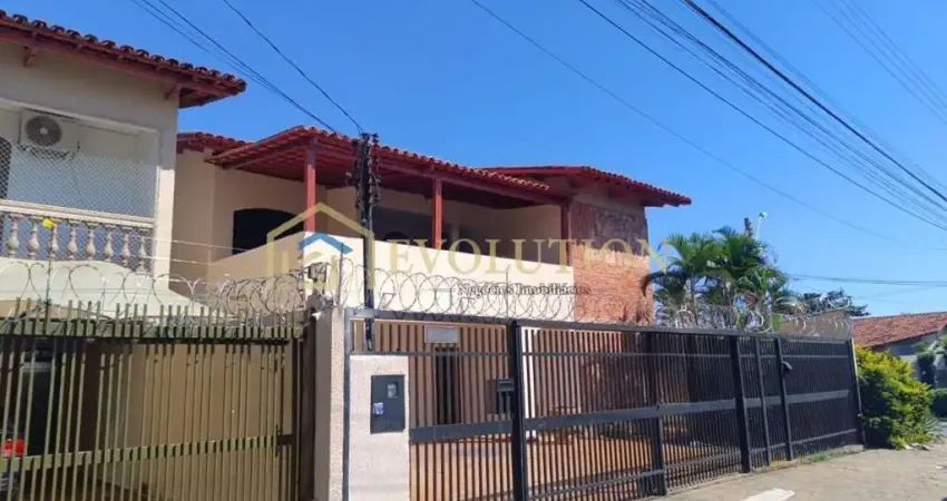 Casa com 3 quartos para alugar no Jardim América, Goiânia 