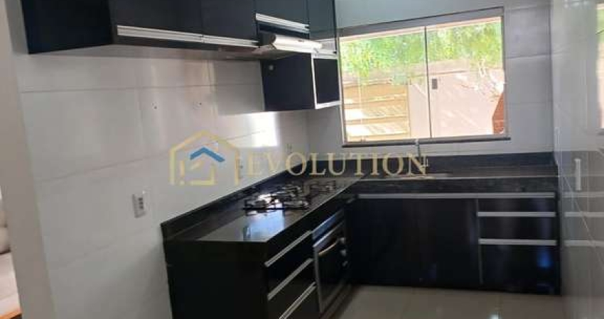 Casa térrea a venda com 2 quartos, semi-mobiliada no Residencial Santa Fé