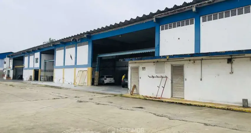 Pavilhão/galpão industrial com 3.600m²de área total e 1.850m² de área construída em granja dos cavaleiros, macaé/rj