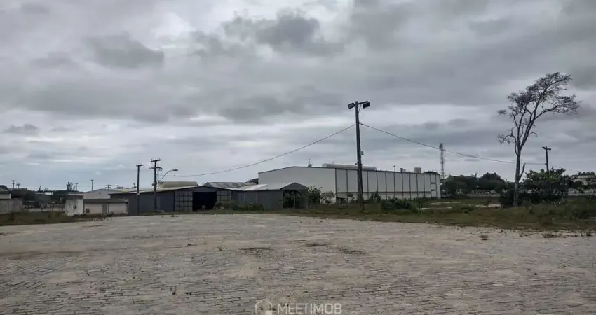 Pavilhão/galpão industrial em imboassica com 241.482.000m² de área