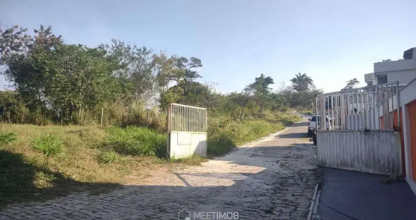 Terreno à venda no Granja dos Cavaleiros, Macaé 